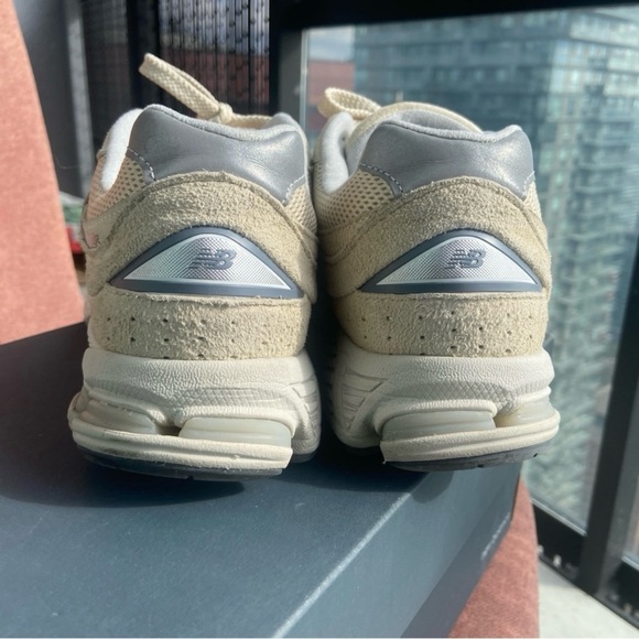 New Balance Sneaker ML2002RE Size Men's US8 - Picture 4 of 9